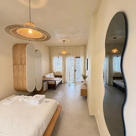 Delor Santorini
