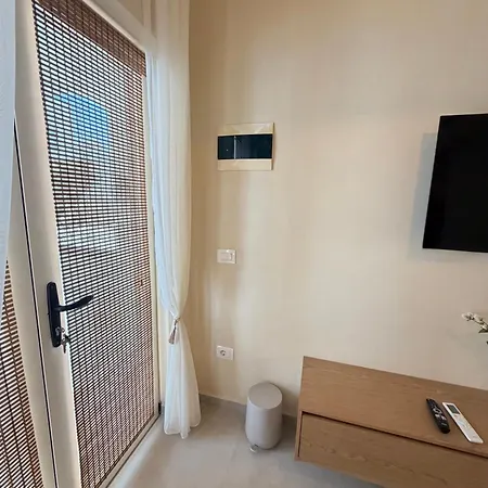 Delor Santorini Apartmán Dhërmi