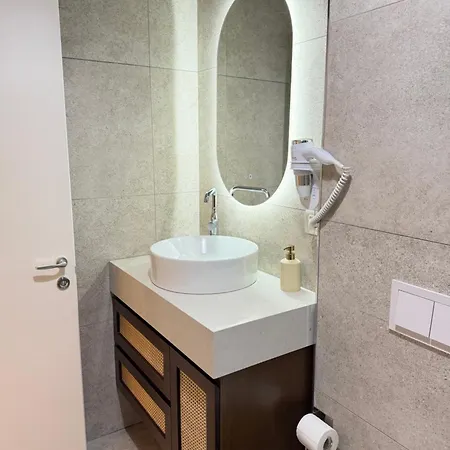 Delor Santorini Dhërmi